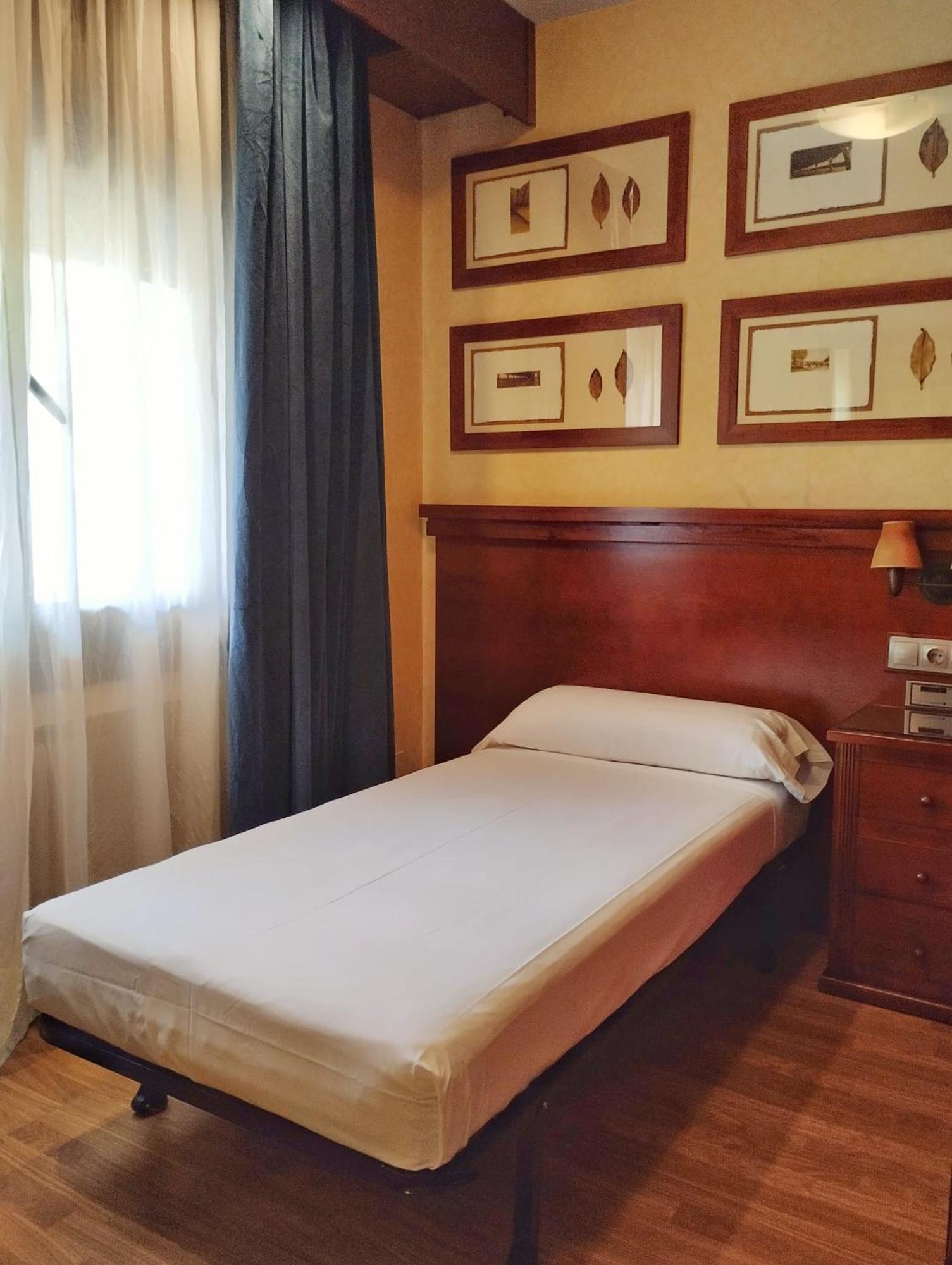 Hostal Los Infantes Olvega 외부 사진